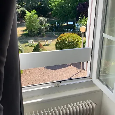 Le Troncais Hotel 3*