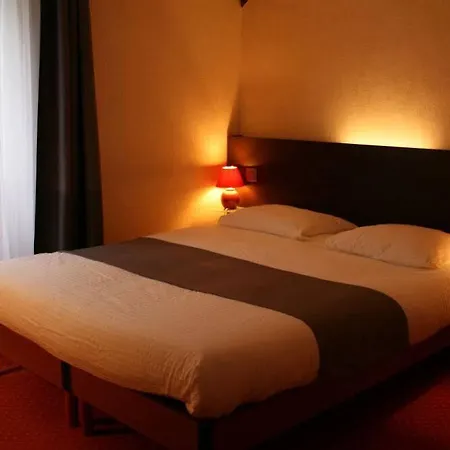 Le Troncais Hotel
